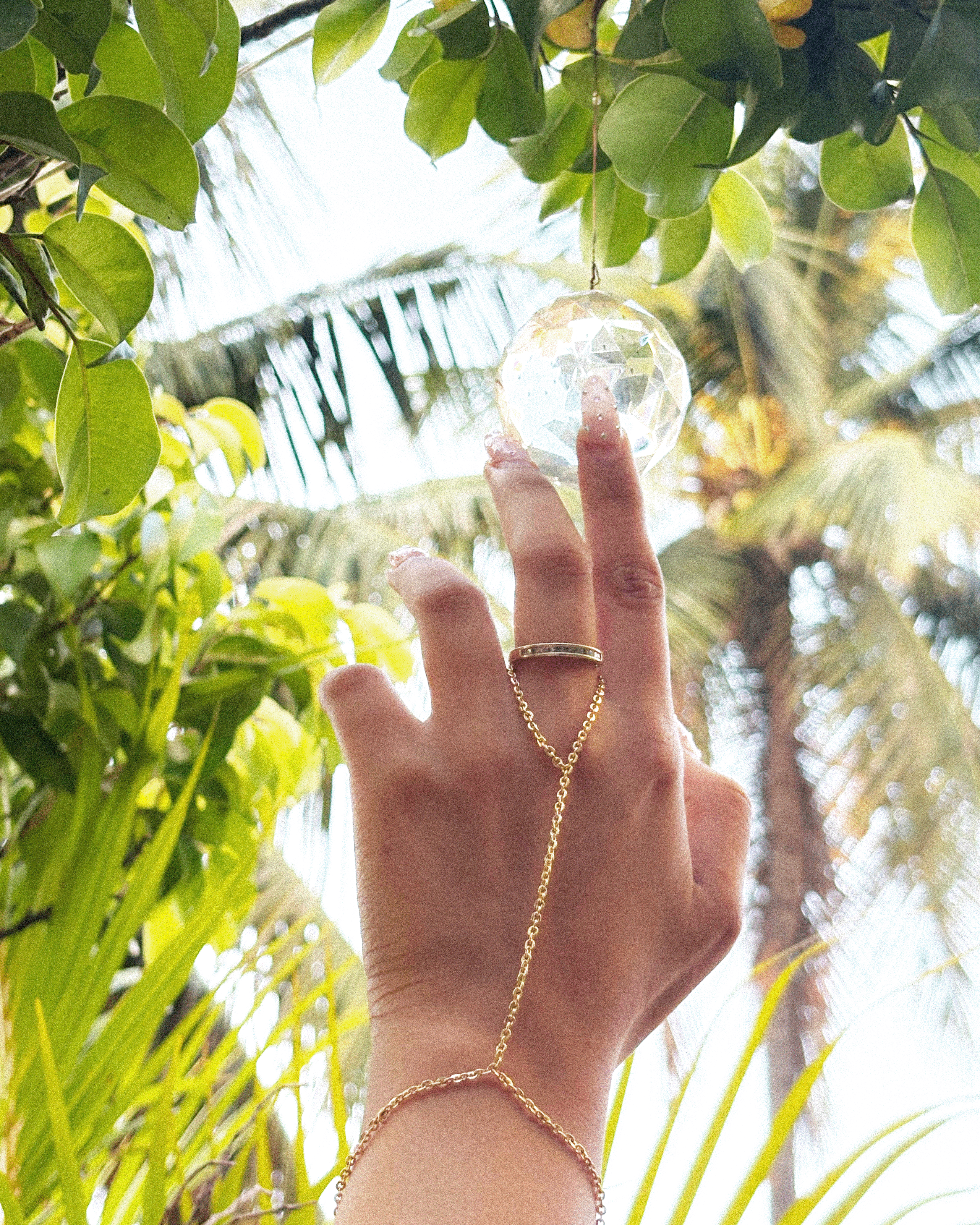 Honeylight hand chain