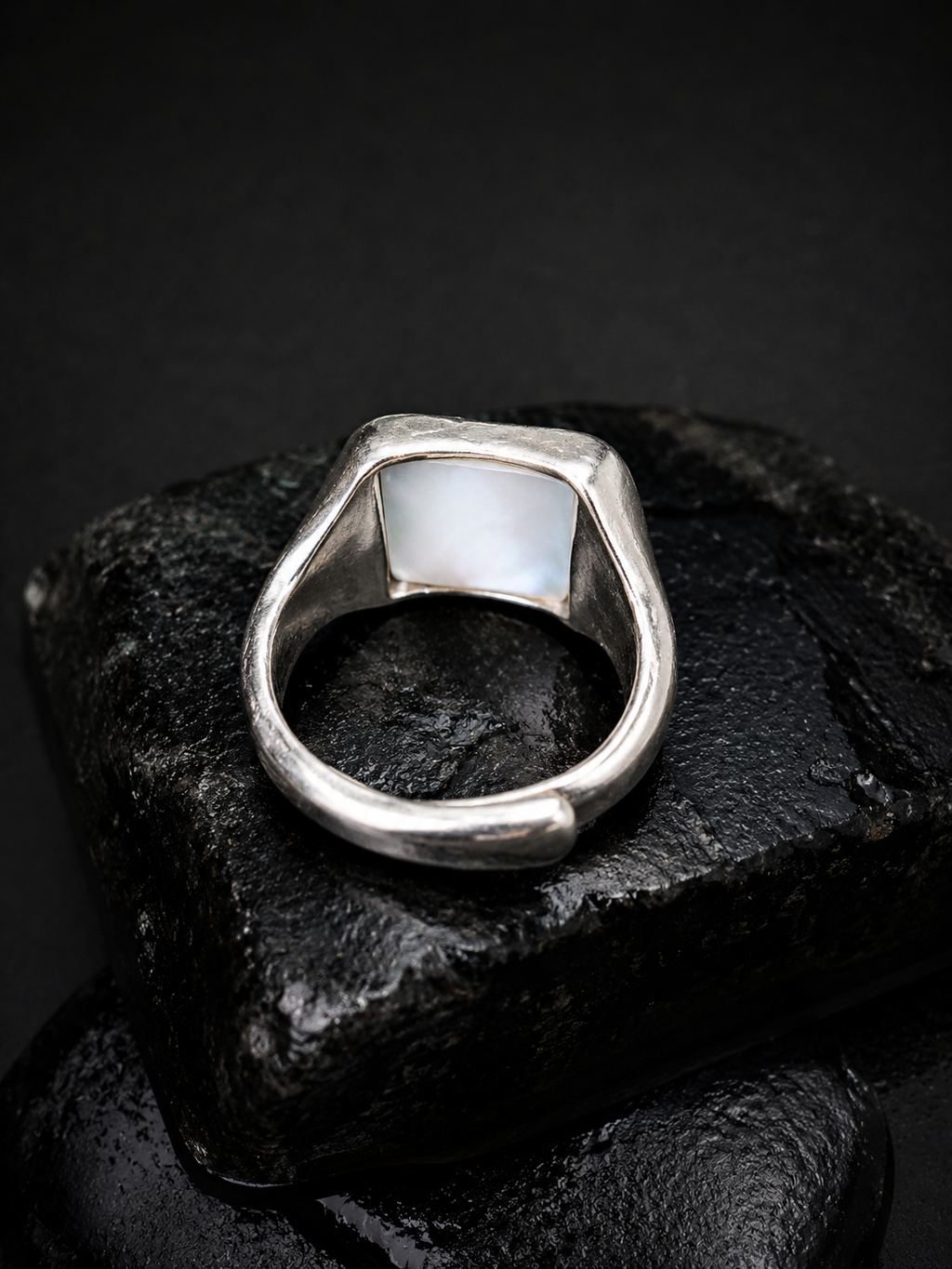 The pearl rose ring