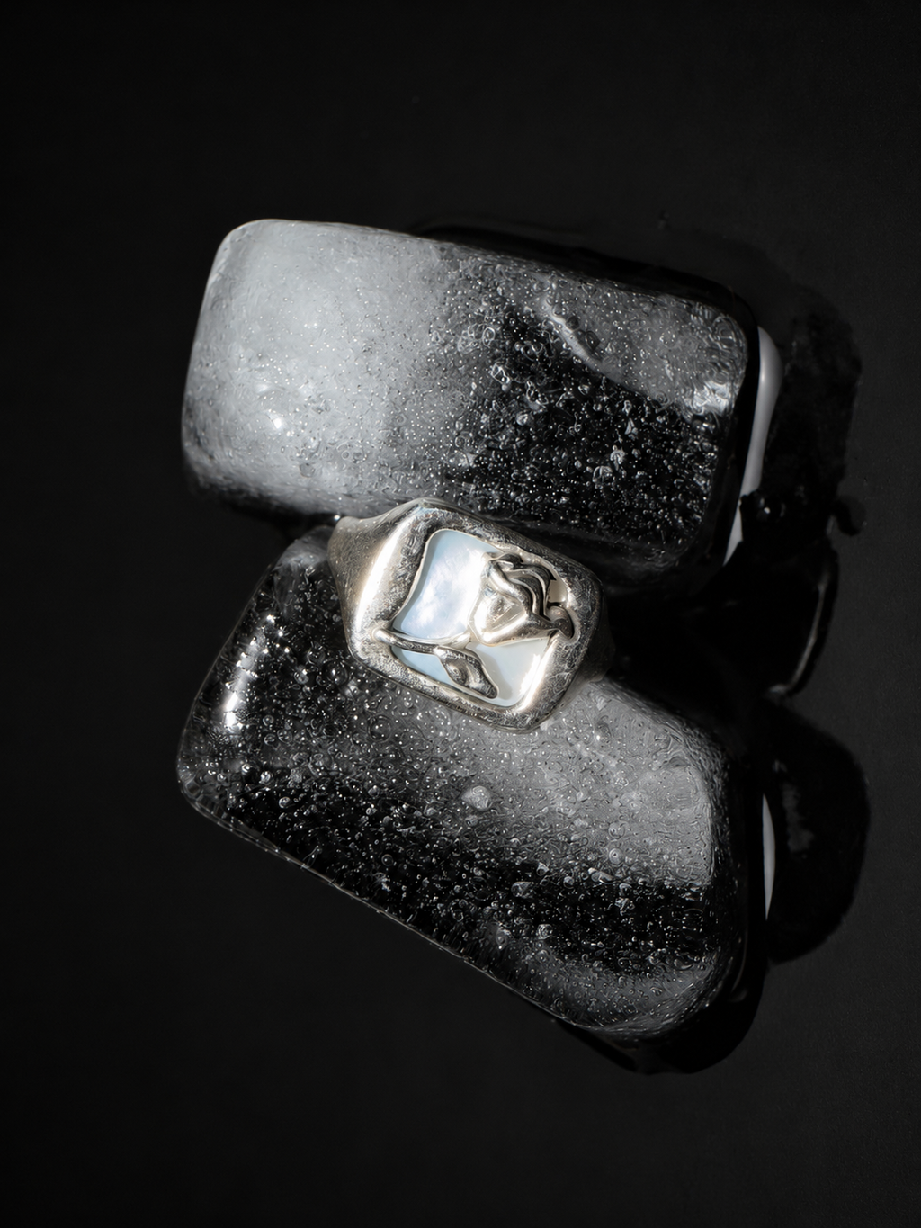 The pearl rose ring